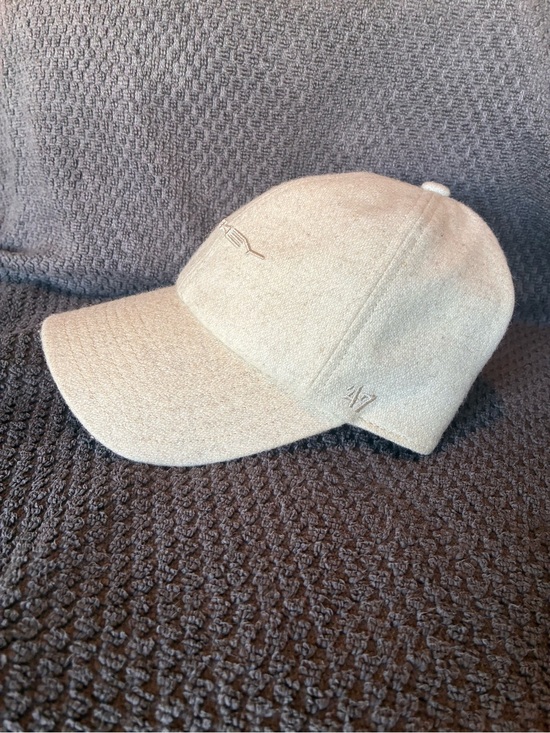 47 Other - Oakley ‘47 Cream Baseball Cap with Subtle Embroidery